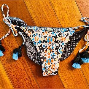 Maaji bikini bottom size M